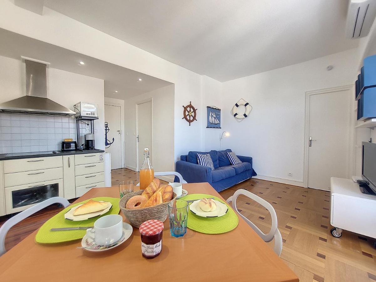 Nestor&jeeves - Capitaine Terrasse - - Close Sea *