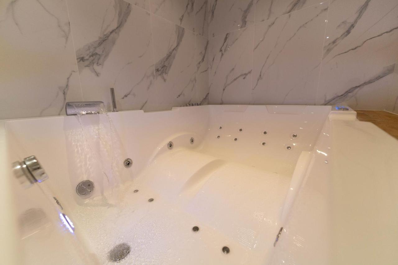 Immersion Love Loft Balneo Jaccouzy Centre Nice