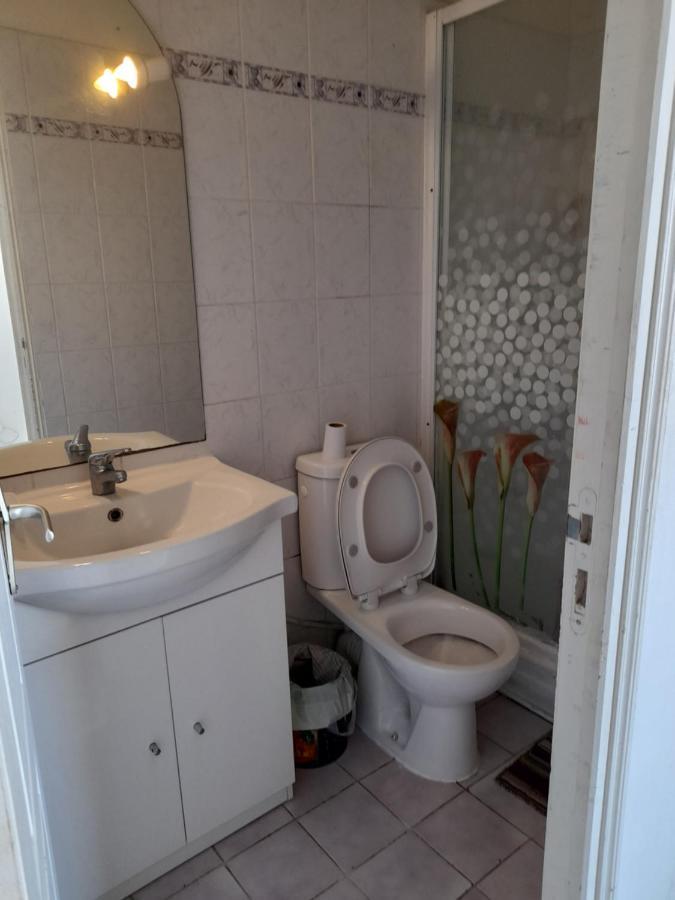 Studette Charlot Centre - 11 Rue Paradis