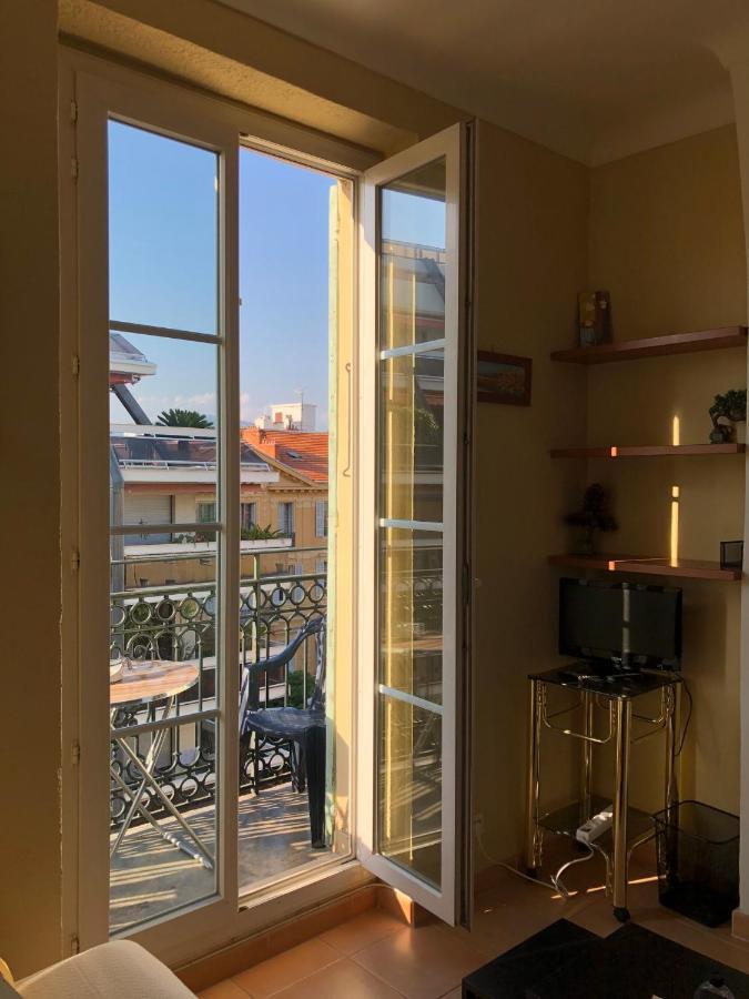 Heart Center Of - Place Grimaldi - 1 Bedroom, 1 Living Room, Balcony Appartement