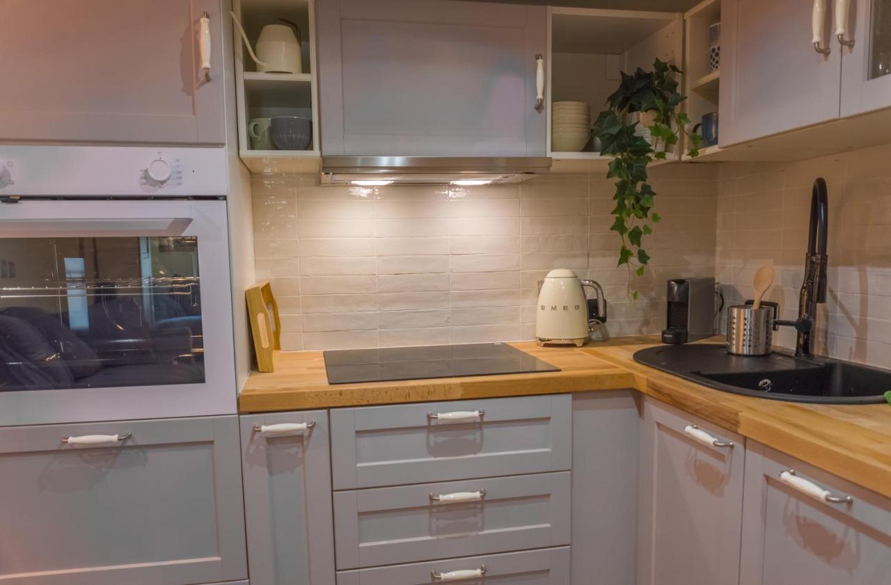 Vieille Neuf Et Cosy, Deux Chambres, 6 Couchages Apartment Nice
