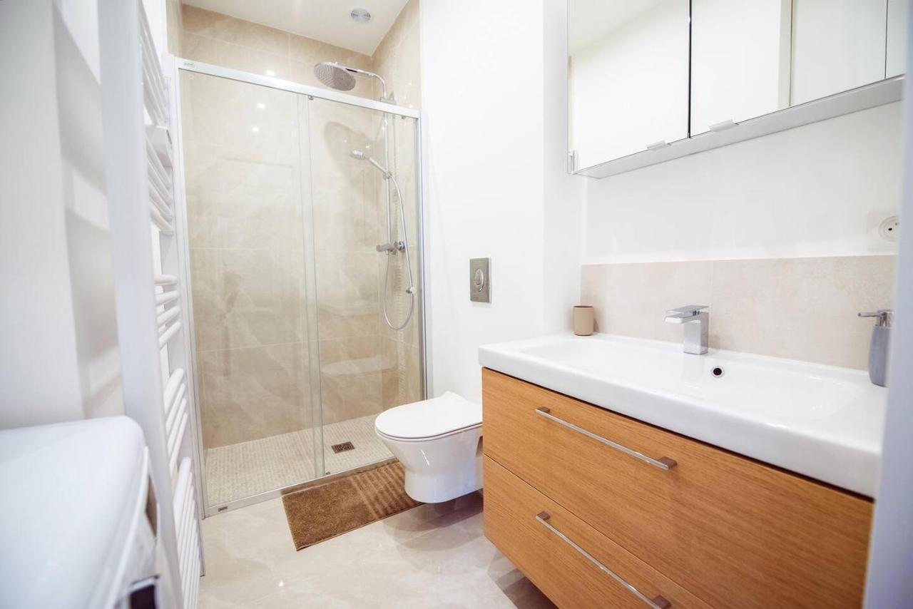 новая 3-комнатная на 2й линии от моря.