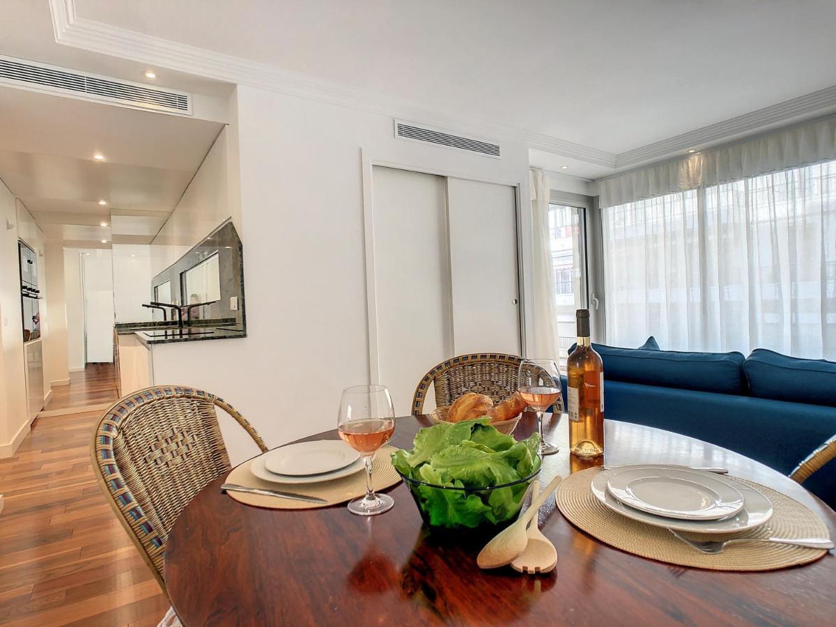 Blue Riviera Terrace Train Station * Nice