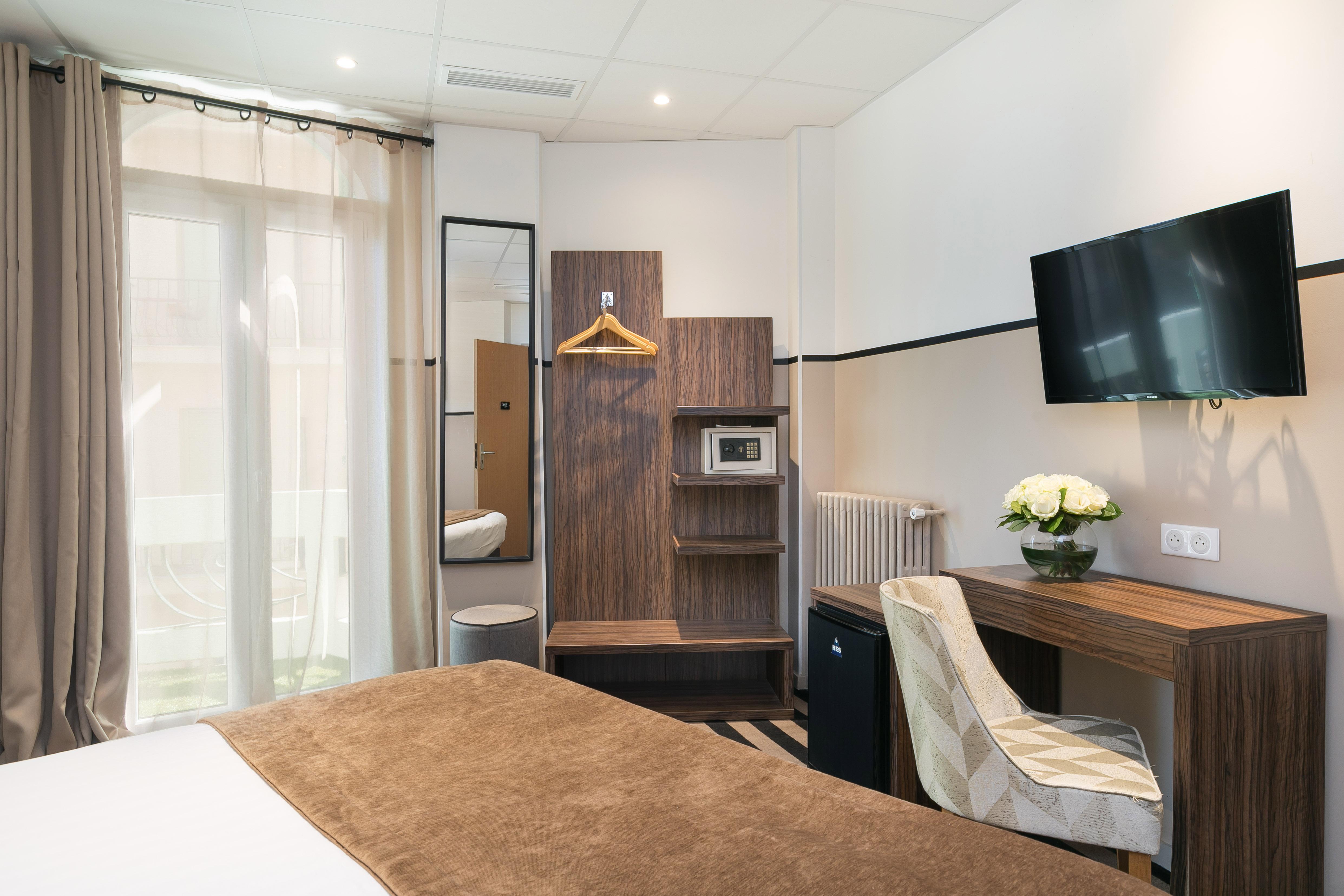 Locarno Hotel 3*