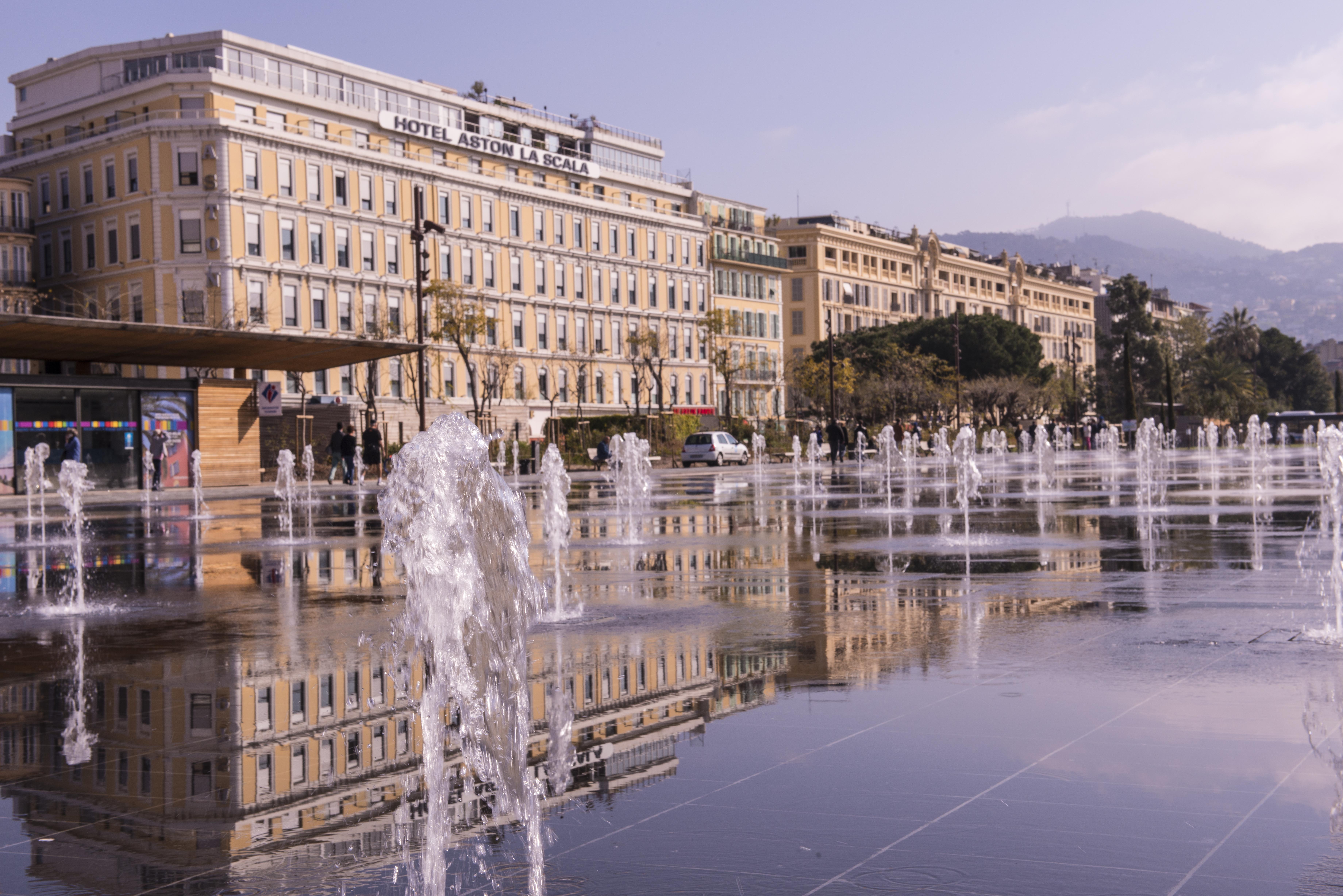 Aston La Scala Hotel 4*