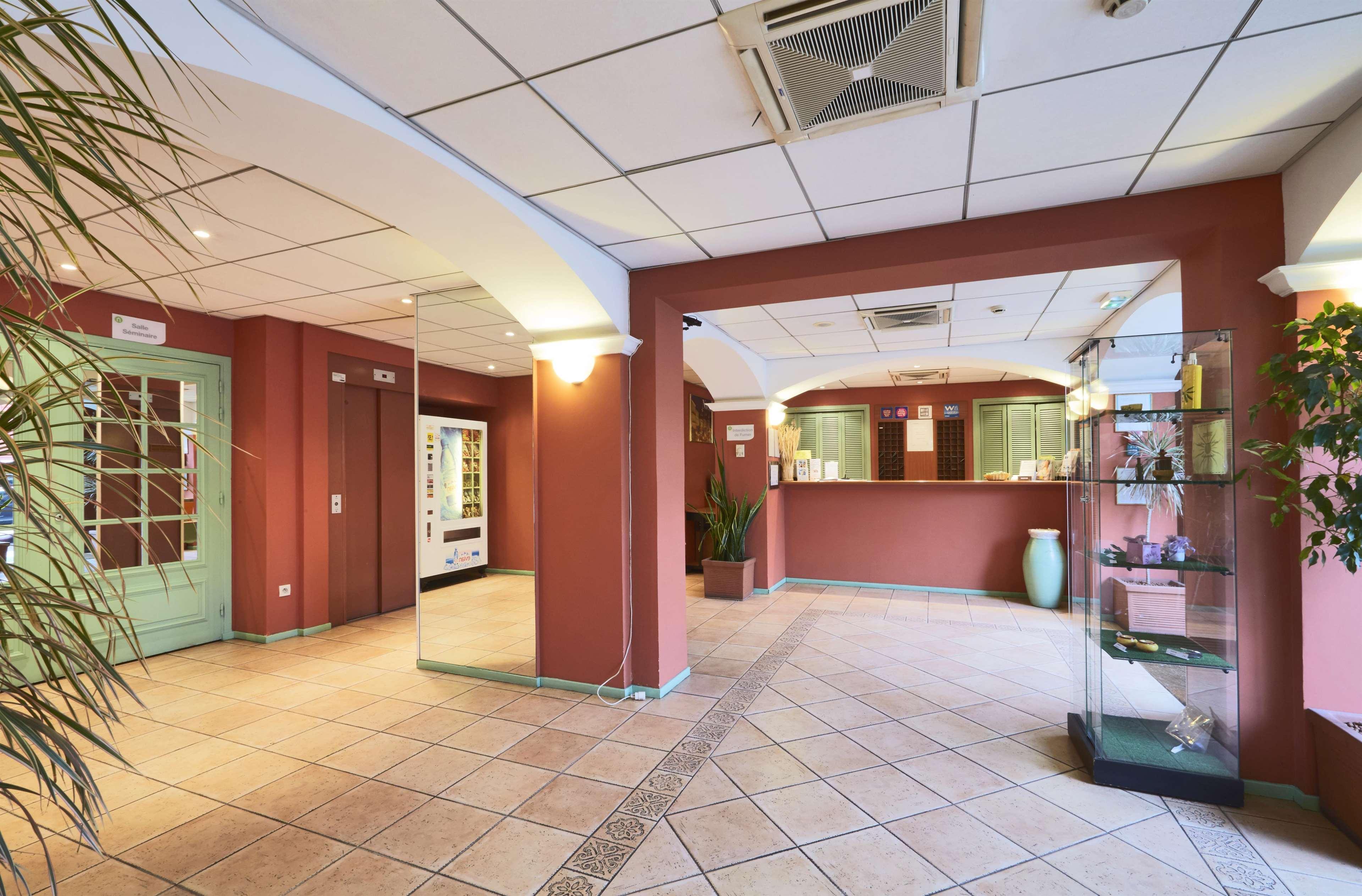 Campanile Centre Acropolis Hotel 3*