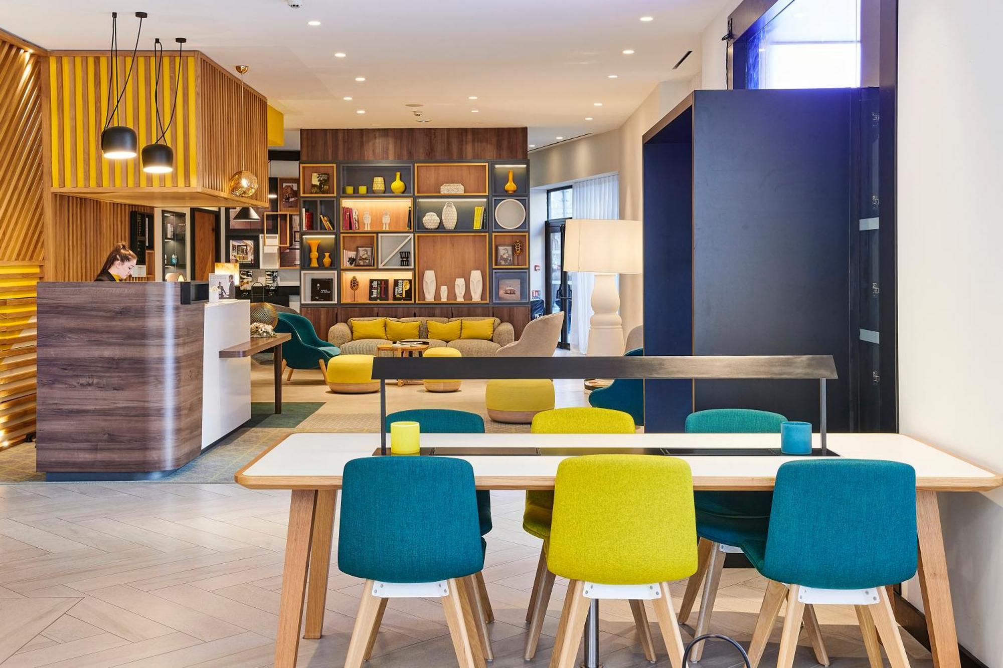 Hotel By Ihg 4*