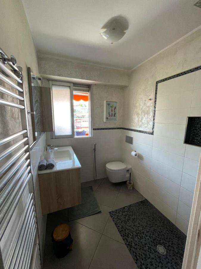 Superbe 2 Pieces A 5min De La Free Wifi Et Parking