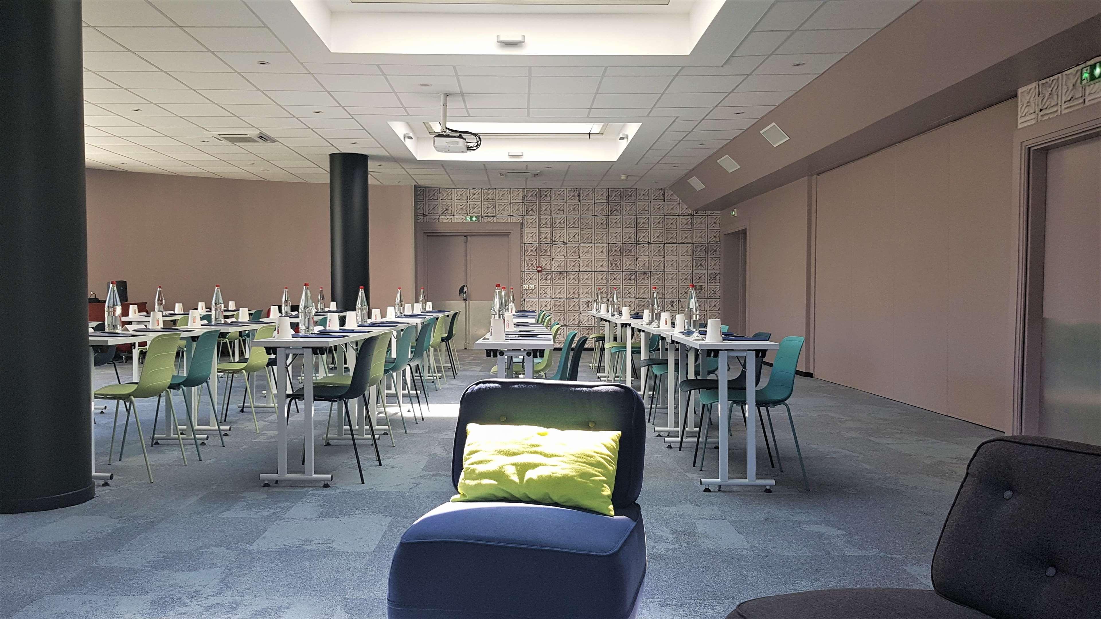 Campanile Prime - Airport Hotel