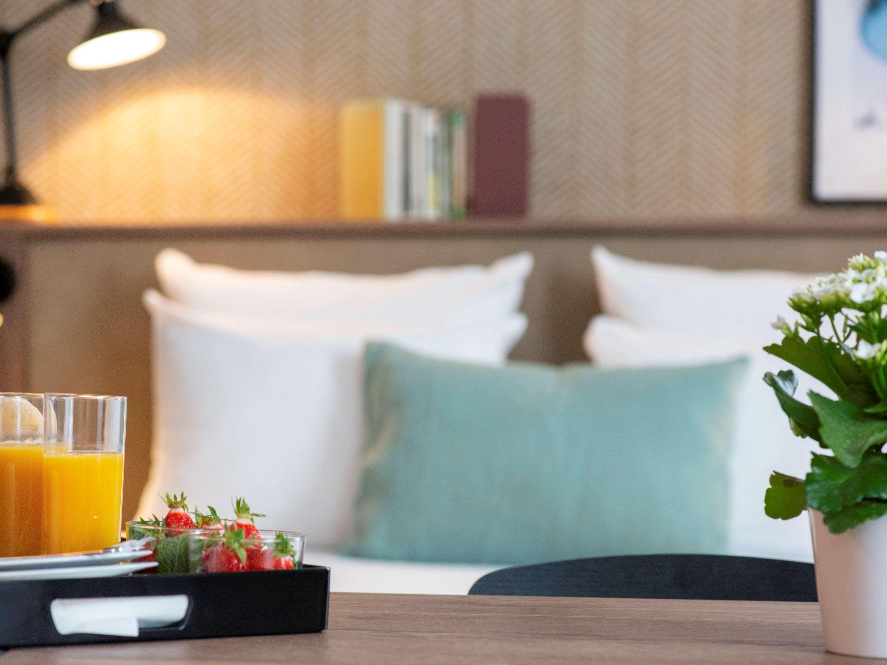 Novotel Airport 4*