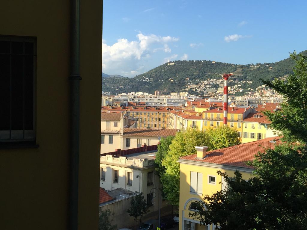 Appartement Long In Old Town Of Nice, Castle Hill