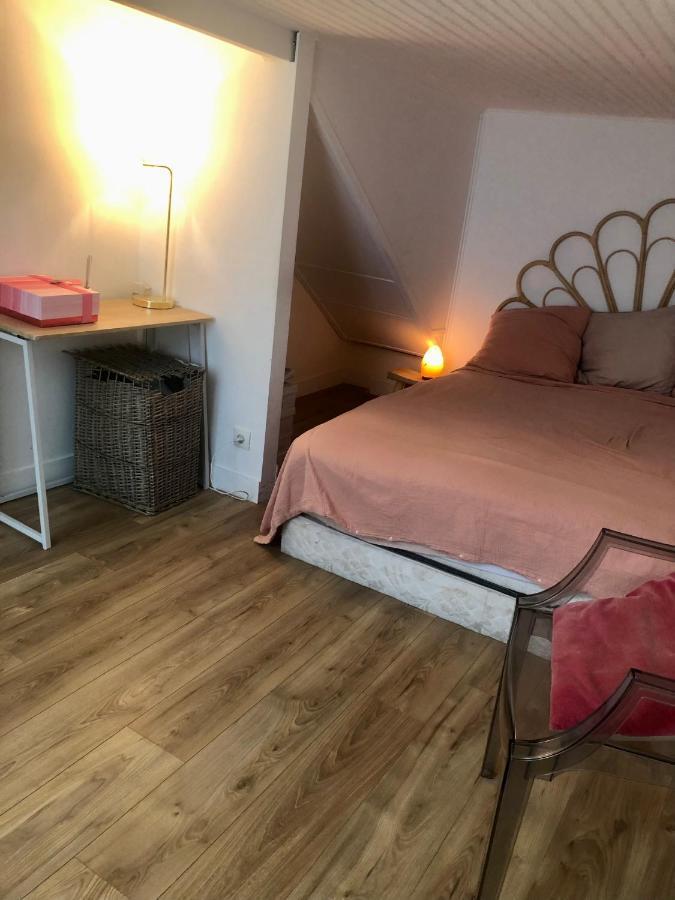 Apartment Zen Avec Patio Et Climatisation, En Centre-ville