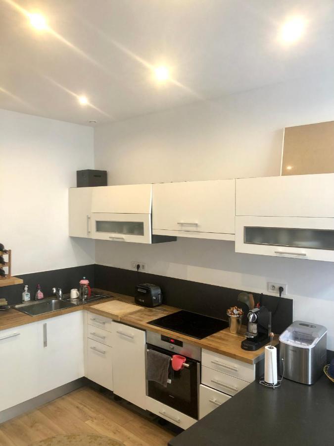 Zen Avec Patio Et Climatisation, En Centre-ville Apartamento