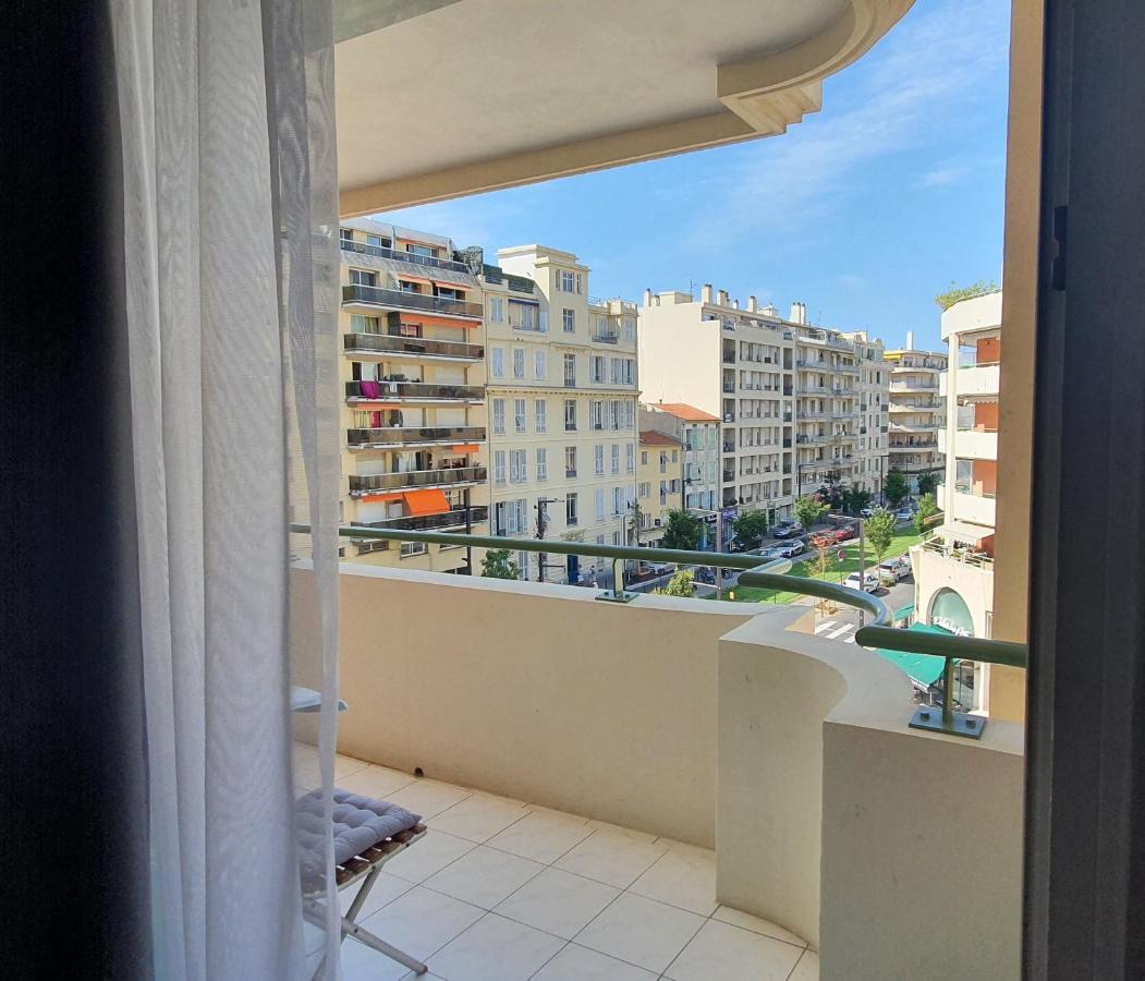 Lovely 1 Bedroom Vacation With Free Parking. Nice