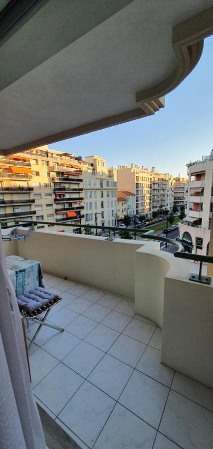 Lovely 1 Bedroom Vacation With Free Parking.