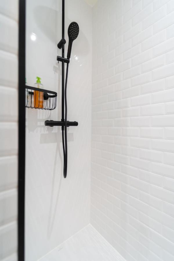 Old Town Renovated 2br Near Beaches & Cours Saleya Apartment *