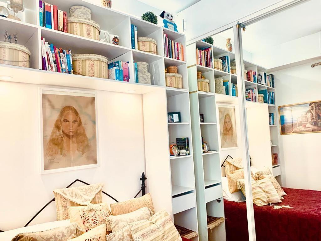 Endless Stunning Mediterranean Sea Views Promenade Des Nice