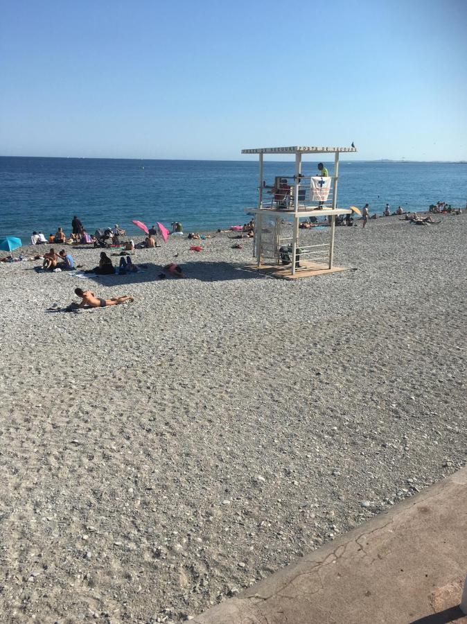 Fully Equipped For 3, Near Negresco *