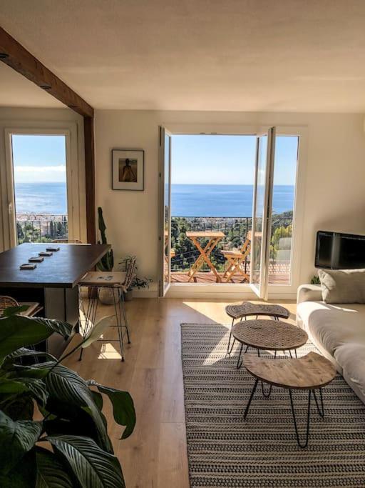 Superbe Vue Panoramique Hotel *