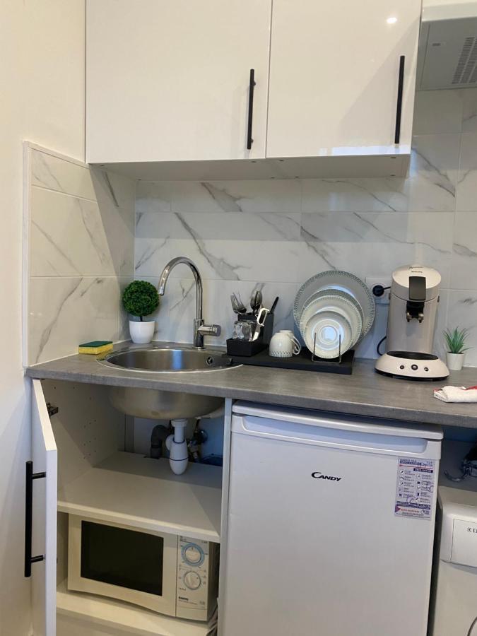 Sur Avenue Jean Medecin A * Nice