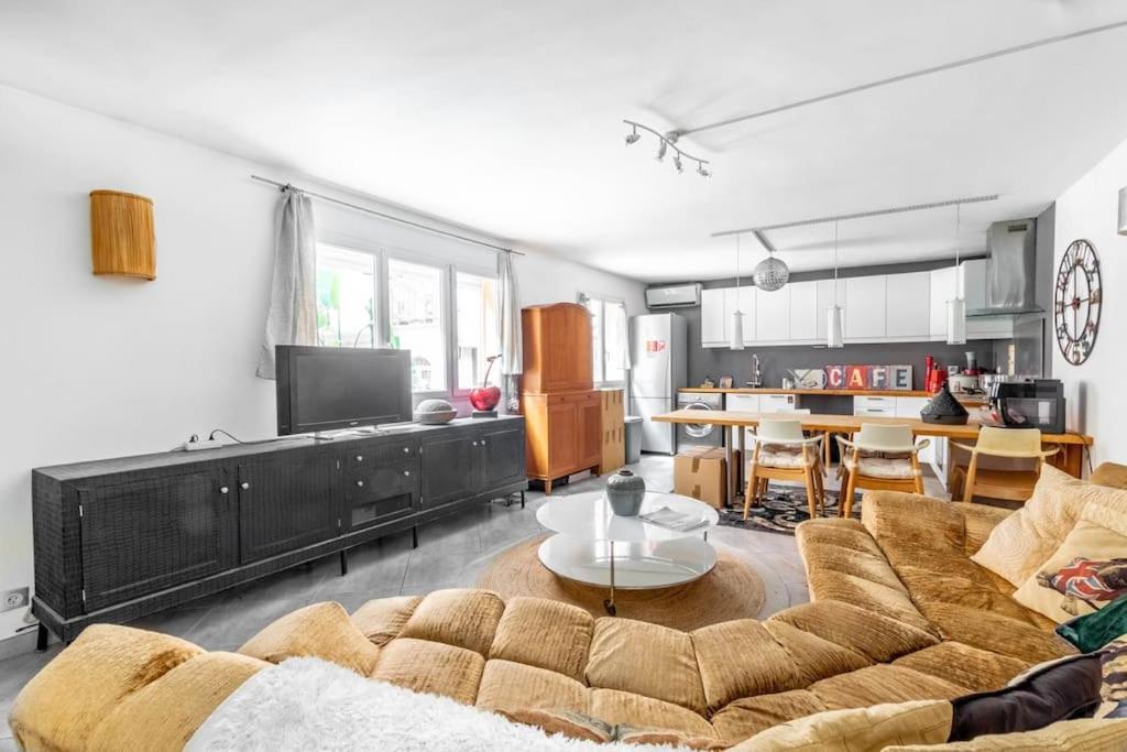 Lovely Townhouse In A Lively Area Close To The Old Apartment Nice