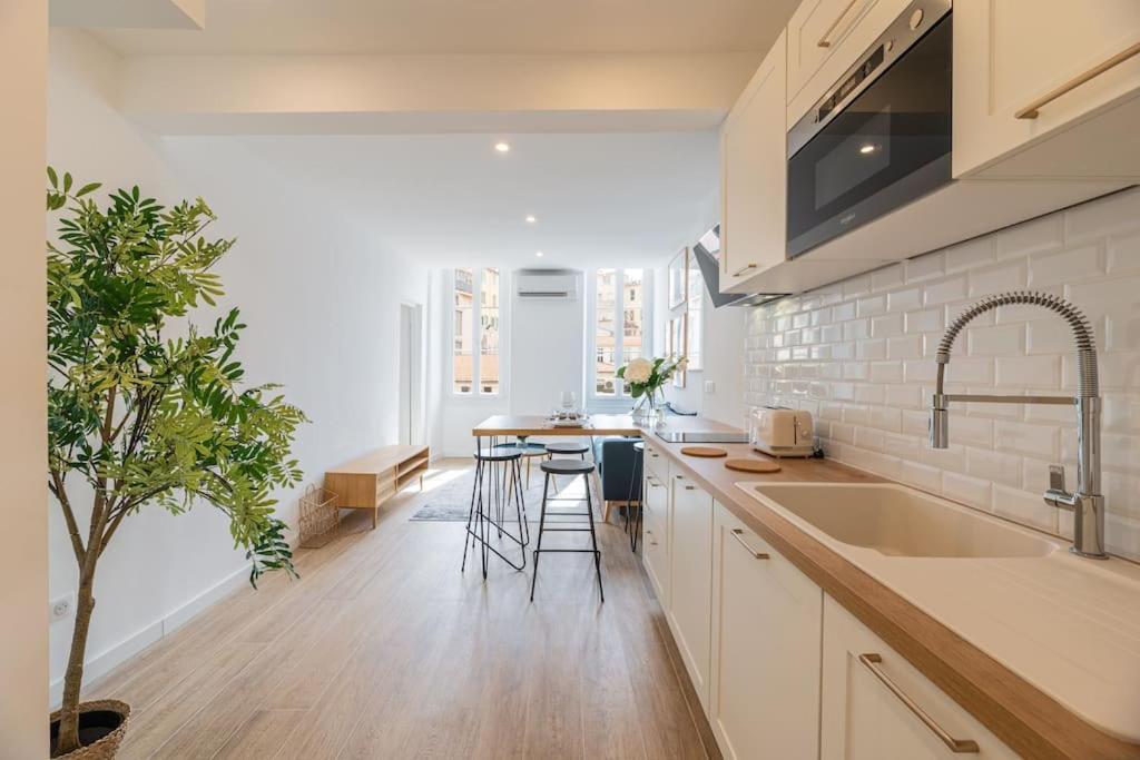 A/c & Balneo In Of Carre D'or #renovated Apartment Nice