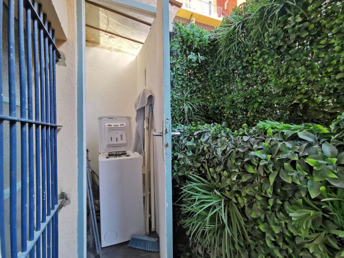 Le Petit Balcon By Guys Nice
