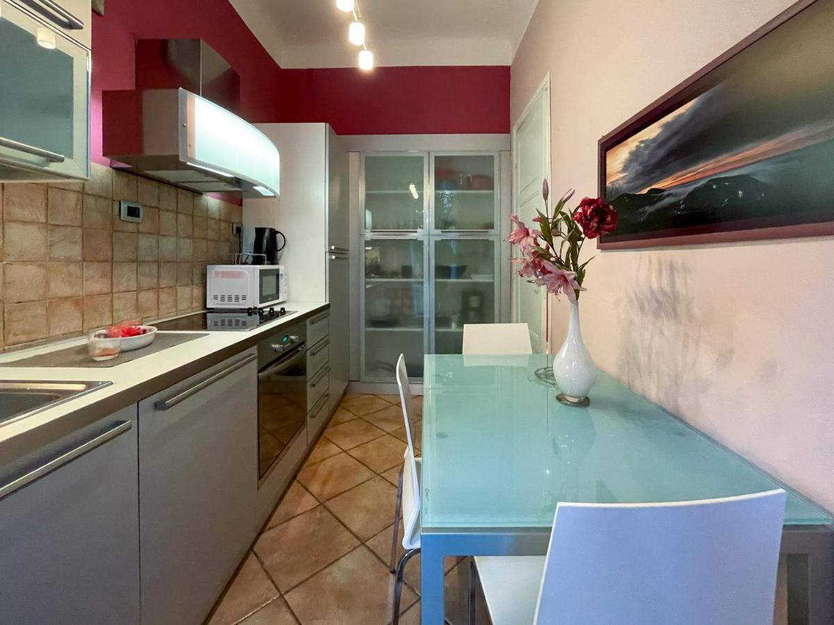 Comte De Luxury 4 Pers Parking Wifi Ac Apartamento