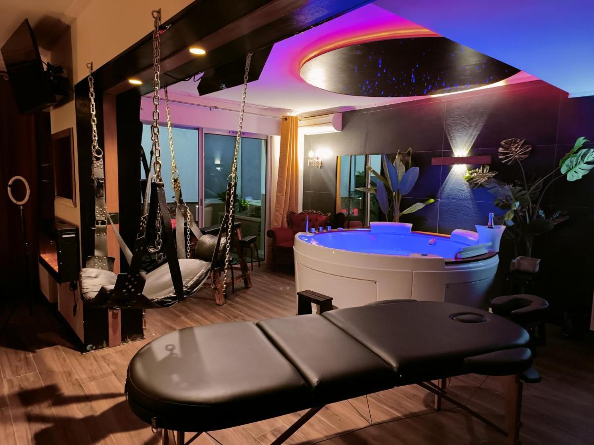 La Loveroom Bdsm De 