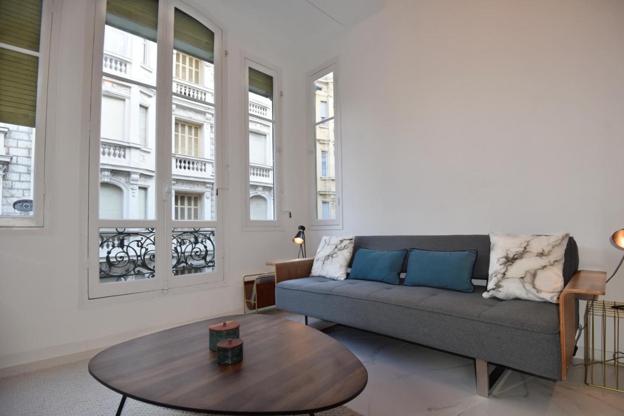 Signature Meyerbeer Apartment *