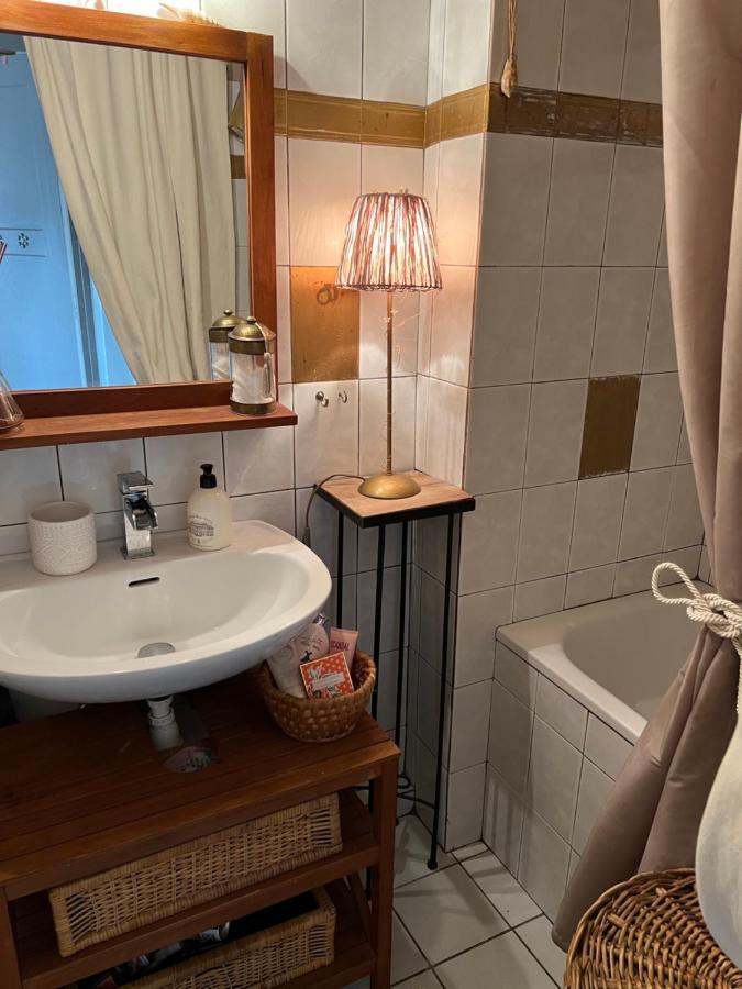 Bed & Breakfast Charmante Privee 5/10 Mn Du Centreville/port-jardin/parking
