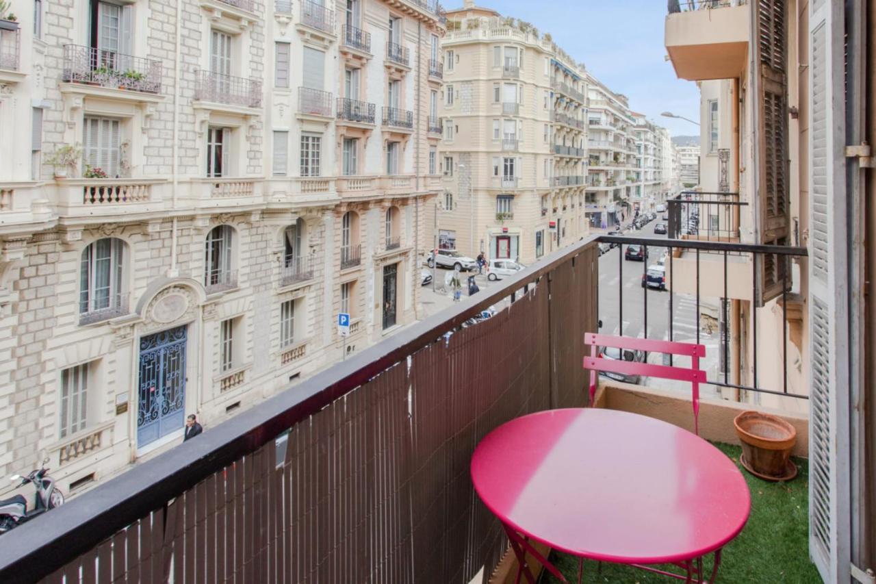 Charming Flat With Balcony At The Heart Of Nearby The - Welkeys