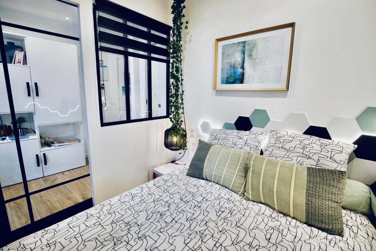 New ! Superbe Studio Vieux - Climatise Apartment