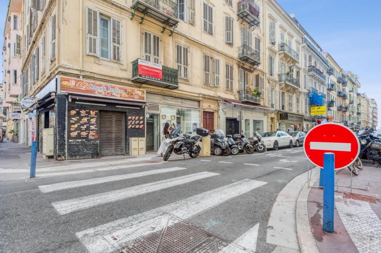 Charming Flat With Balcony In The Heart Of - Welkeys * Nice
