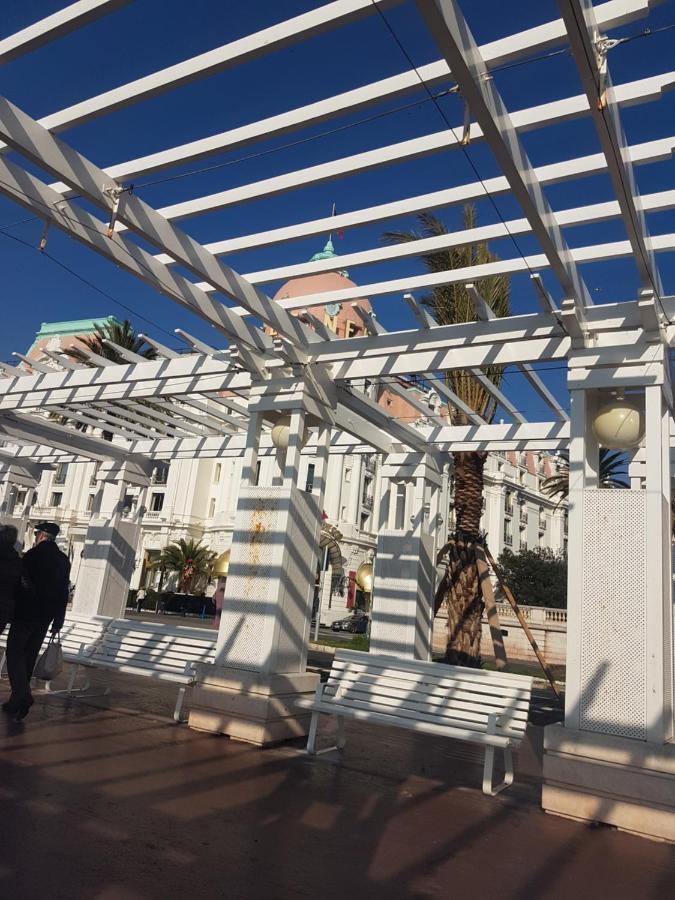 Apartment Large 2br Sunny 20 Meter Terrace Parking Shops