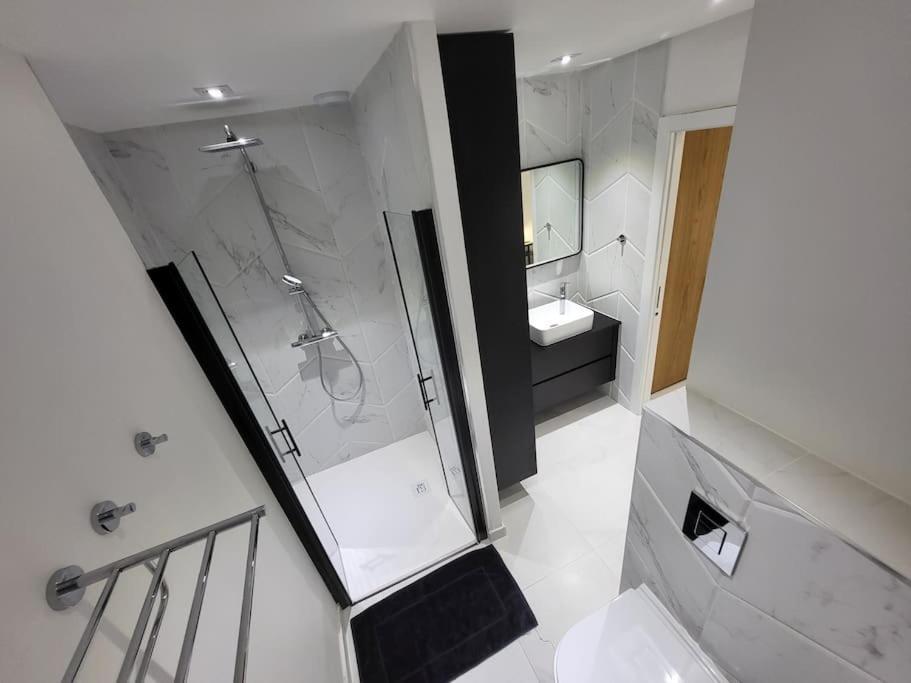 Apartment Splendid Apartment, Quality Fittings Nice