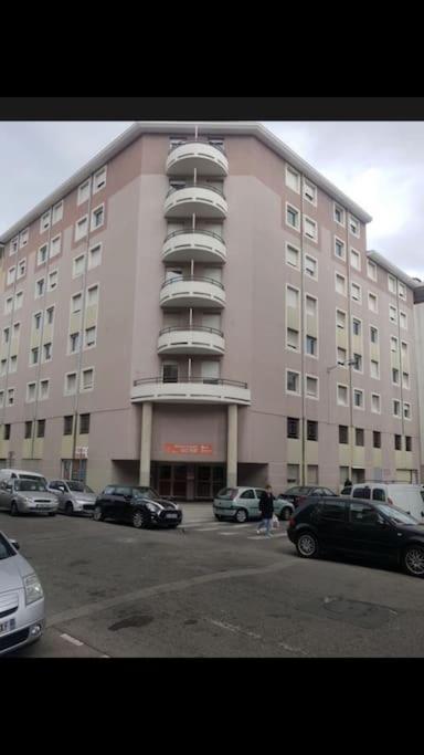 Quartier Du Port *