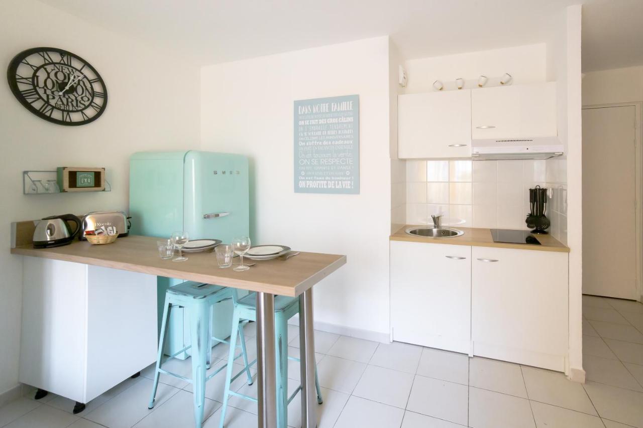 Appartement #17 Sixties Du Port Ac 10mins Walk To Old Town & Port