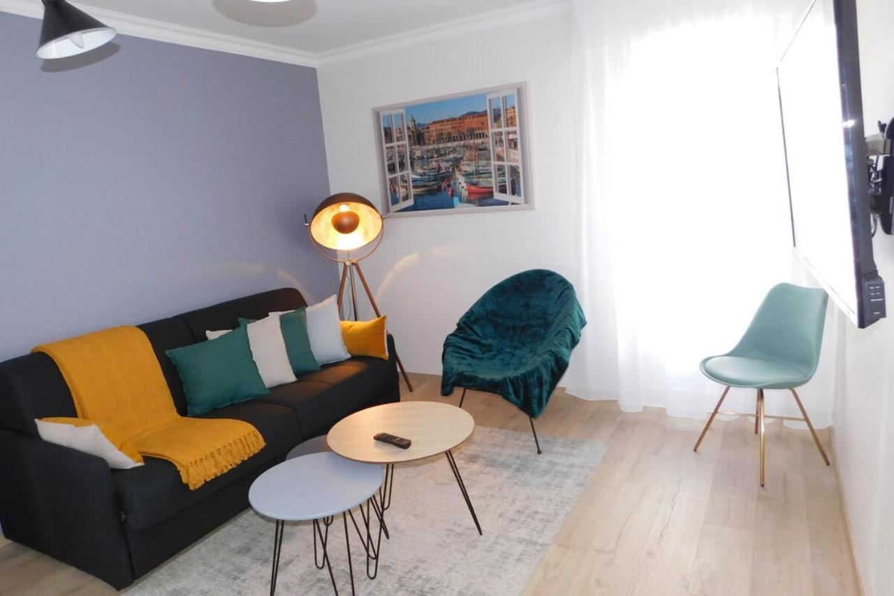 Magnificent T3 Proximity To Renovated Port In 2020