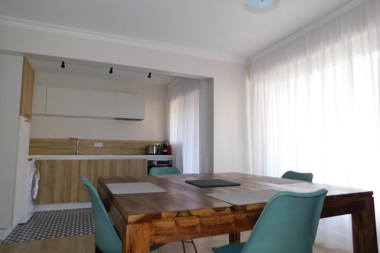 Magnificent T3 Proximity To Renovated Port In 2020 Apartment
