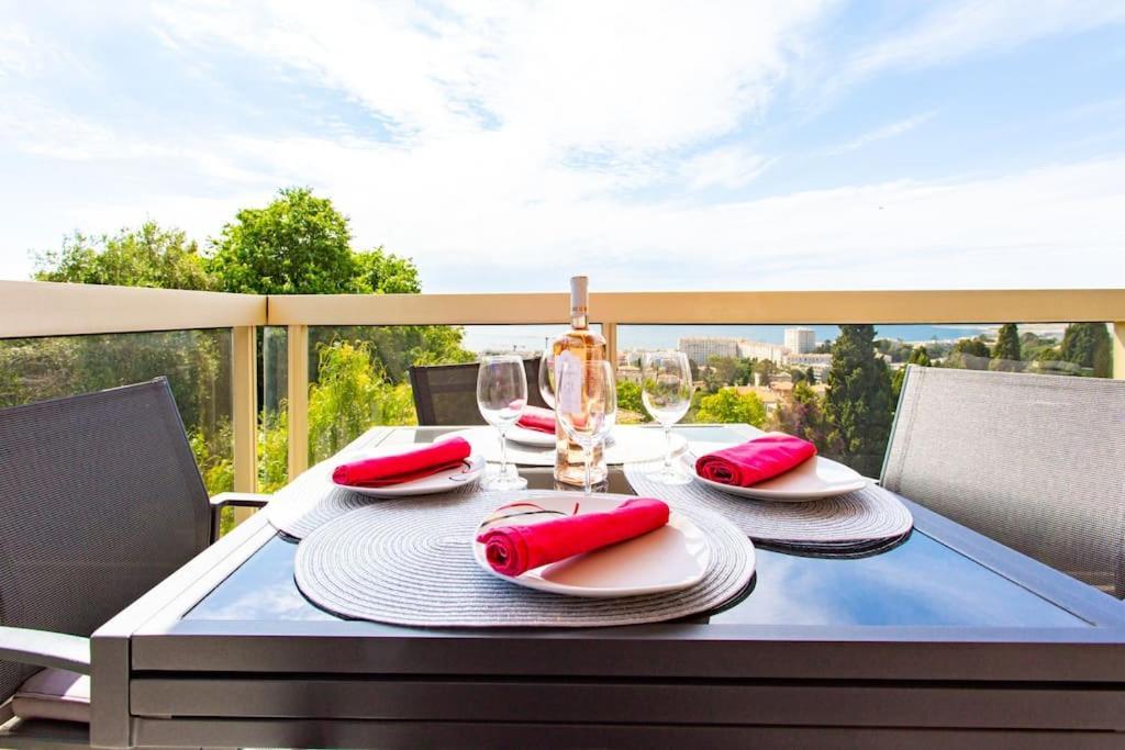 #12 Fabron Sweaming-pool Garage Ac Wifi & Sea View Apartment *