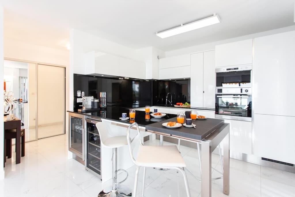#12 Fabron Sweaming-pool Garage Ac Wifi & Sea View