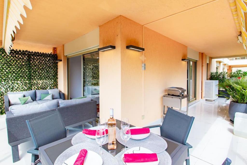 Apartment #12 Fabron Sweaming-pool Garage Ac Wifi & Sea View Nice