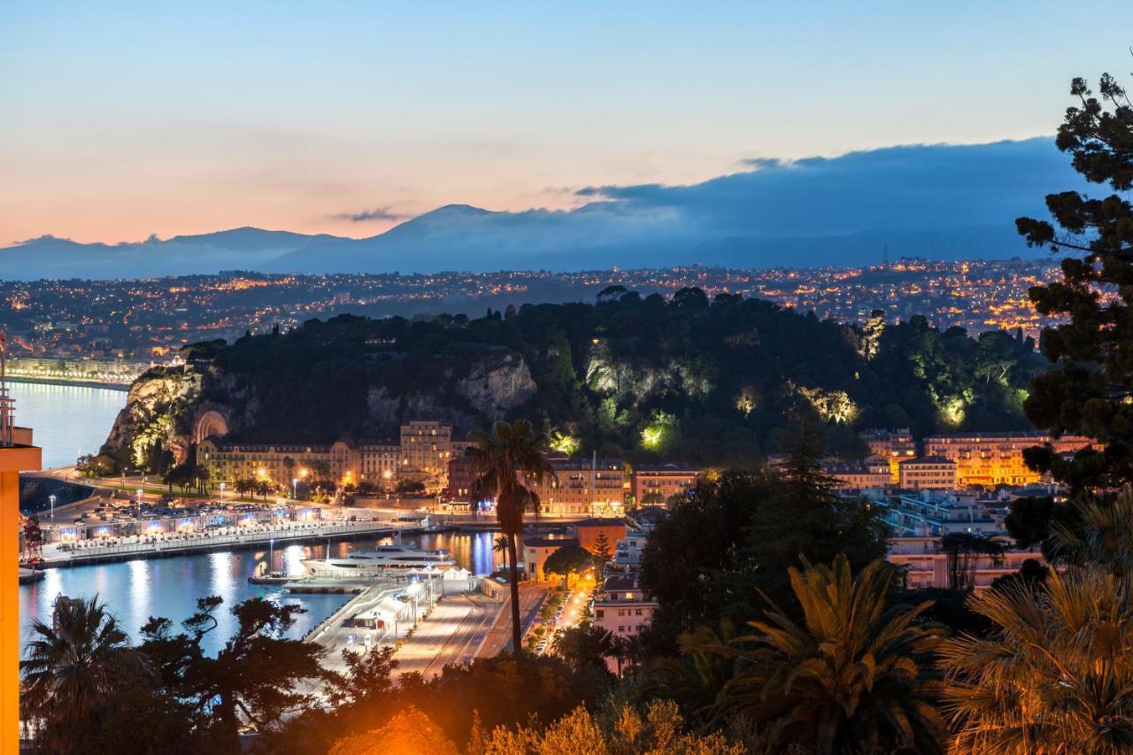 Apartment Les Oliviers: Serene Rooftop Retreat With Sea Views And Pool