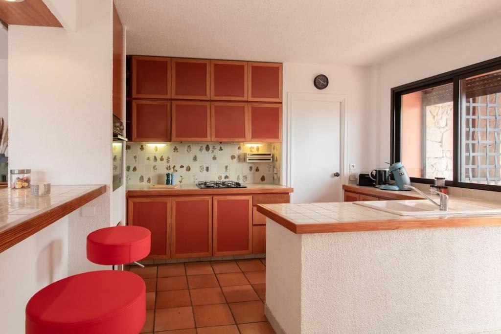 Villa #21 180° Sea View Pool Parking 9pax Bbq Wifi Ac