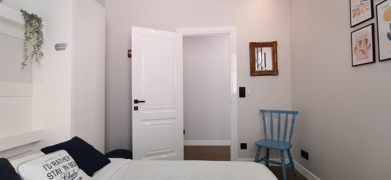Apartment Exceptional Brand New Flat, 20 M From Beach, 85 Sq *