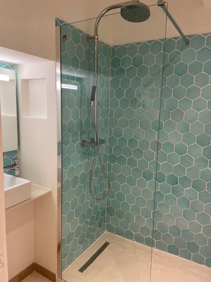 Summerhouse 2 Bed Quiet Old Balcony100m *