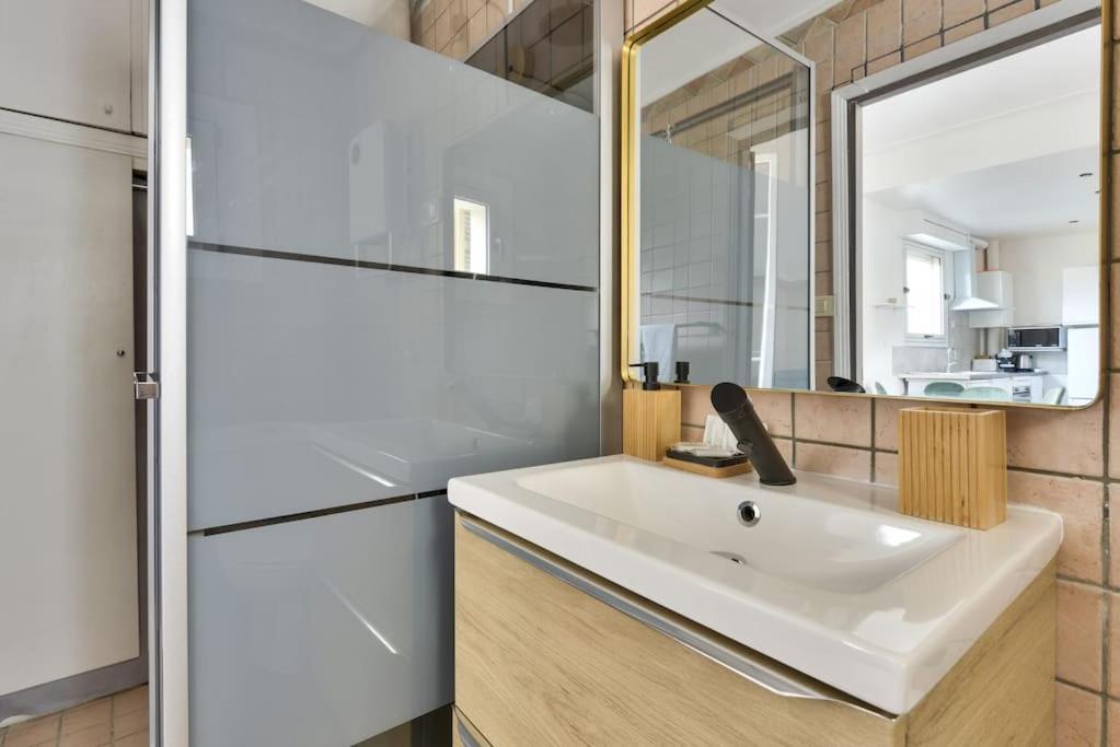 Superbe Vieux 1 Min A Pied De La Apartment