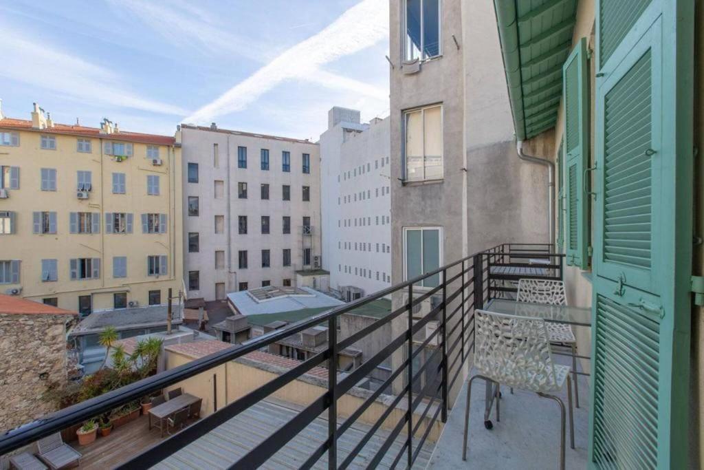 City-center 80m To The Sea / *