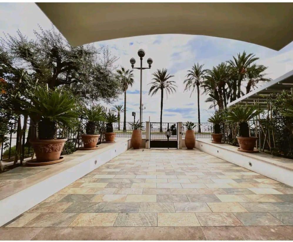 Apartment - Promenade Des Anglais - Climatise, 4 Pers Nice